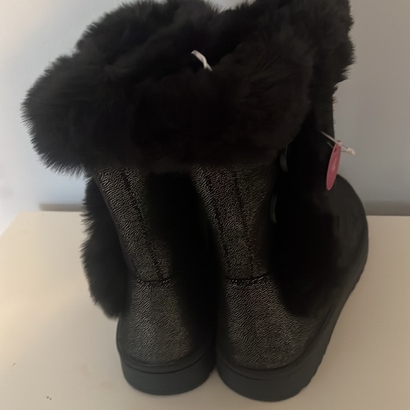 Girls sparkly gray and black furry boots size 4 - Picture 3 of 5